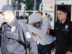 Çocuklara fuhuş yaptıran 14 kişi tutuklandı