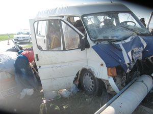 Tarım işçisi ailesi kaza yaptı: 4 yaralı