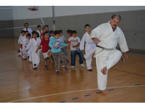Kozan Belediyespor’dan Ücretsiz Karate Kursu