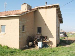 Taciz ettiği kadının kocasını öldürdü