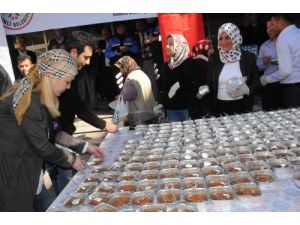 Kadirli Belediyesi'nden Aşure Etkinliği