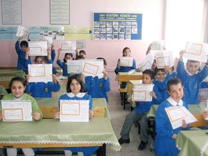 Öğrenciler bugün karne alacak