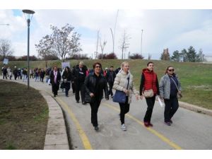 Pursaklılar Obeziteye Karşı Sağlıklı Yaşam İçin Yürüdü