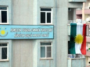 Kürdistan bayrağı gerilimi tırmanıyor