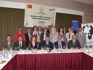9 ülkeden 11 akademisyen eğitimi konuşuyor