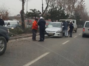 İstanbul Caddesi'nde trafik kilitlendi