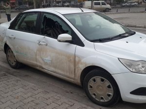 Dolmuş araca yandan girdi