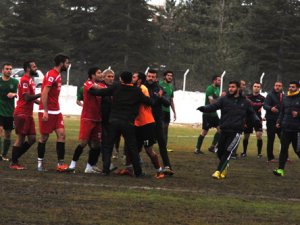 Sarayönü’nde kırmızı kartlar konuşuluyor