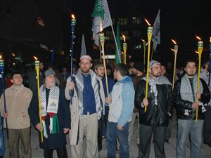 Filistin için dua ediyoruz