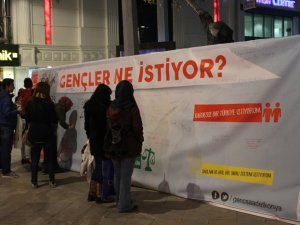 Saadet, 'Gençler Ne İstiyor?' diye sordu