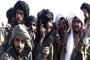 Taliban militanları şimdi de banka bastı