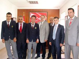 2 bin lirayı sahibine teslim edenlere ödül
