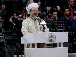 Mevlana iki zümreden bizardır