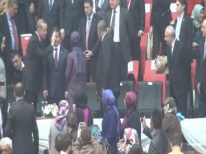 Erdoğan ve Kılıçdaroğlu uzaktan selamlaştılar