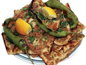 Etli ekmeği Japonların beğenisine sundu