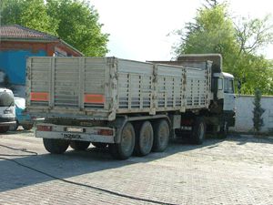 Çalıntı tır dorsesi bulundu