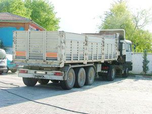 Çalıntı TIR dorsesi bulundu 