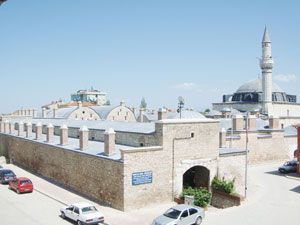 Tarihi külliye restore edildi