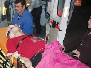 İki otomobilin çarpışması sonucu 6 kişi yaralandı