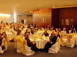 Karatay Üniversitesi hanımlara tanıtıldı