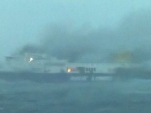 478 yolculu İtalyan feribotu yanıyor