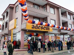 Sille Ak Adesem mağazası yeni yerinde