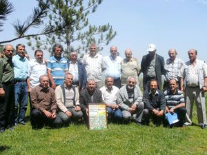 Eski mezunlar 40 yıl sonra buluştu