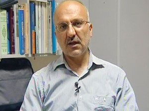 Korkudan ağlıyorlardı