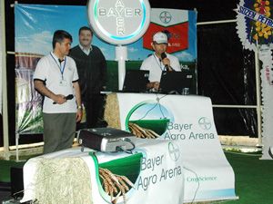 Bayer Karapınar'da mobil laboratuvar kurdu