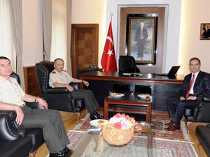 Tuğgeneral Koçak’tan Vali Tapsız’a ziyaret