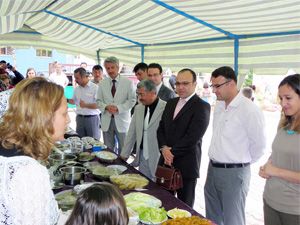 Merkez İlköğretim Okulu'nda kermes