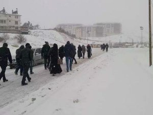 NEÜ'de ikinci öğretimlere tatil