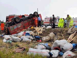 Kaygan yol ve dikkatsizliğin acı bilançosu: 31 yaralı