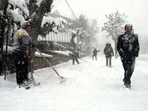 Soğuk hava yüz felcini tetikliyor