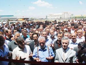 İrşad Camii dualarla ibadete açıldı