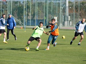 Torku Konyaspor topbaşı yaptı