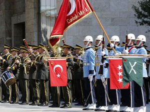 Cumhurbaşkanı'na Osmanlı Diriliş Marşı ile karşılama