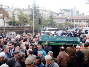 Dr. Tuncer Sanal hayatını kaybetti