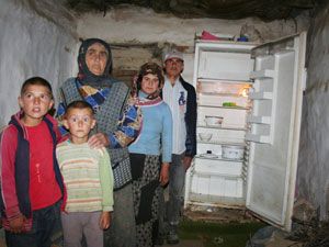 Zihinsel engelli kardeşlerin dramı