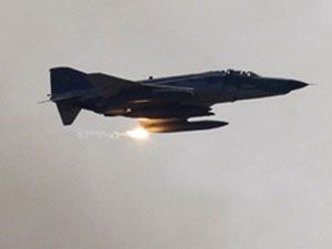 Terör kampları havadan bombalandı