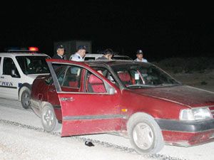 Araçlara çarpan sürücü polisten kaçamadı