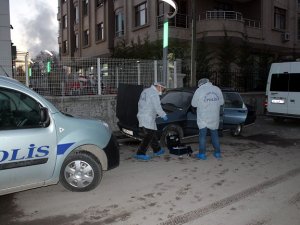 Otomobilden Cephanelik Çıktı