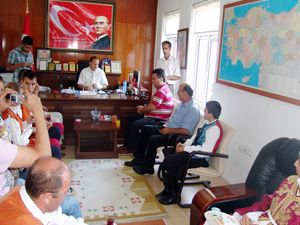Gruplar Akşehir Kaymakamını ziyaret etti