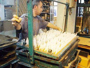 Bir dönemin aydınlatma aracı mum süs eşyası oldu