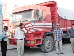 Kamyon şoförü aracında ölü bulundu 