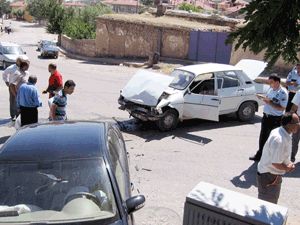 Yunak’ta trafik kazası: 1 yaralı