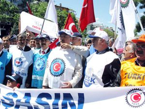 Türk-İş: İşçileri yönlendirmeyeceğiz