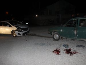 Ehliyetsiz sürücü kazada öldü, arkadaşı yaralandı