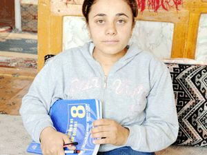 Şerife, Kaymakam Hülya ablasına dua ediyor