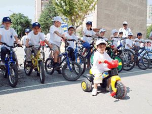 Bisiklet yarışları Adalet Park’ında